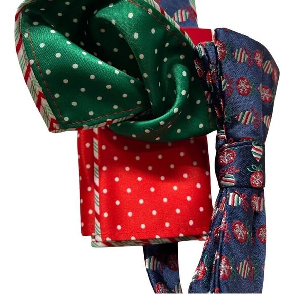 Noel Holiday Collection Print Bow Tie & Stripe Polkadot Pocket Square Set NWT - Picture 3 of 5